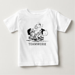 Peanuts Gang Lifts Snoopy T Shirt