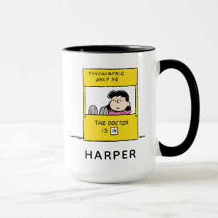 Peanuts Lucy & doktorn är på plats Mugg