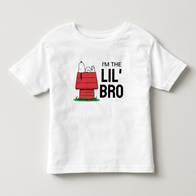 Peanuts Snoopy Hundhus | Jag Är Den Lille Brodern T Shirt (Framsida)