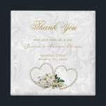 Pearl Hearts & Flowers Damask Wedding Tack Magnet<br><div class="desc">Elegantens snyggt, pärlor och blommor Bröllopet, tack vare magneter. All text, text färg, teckensnitt och bakgrund färg är helt anpassade för att uppfylla dina krav. Om du behöver hjälp med att anpassa din produkt eller vill ha matchande produkter kontaktar du mig genom min butik och jag kommer att vara mycket...</div>