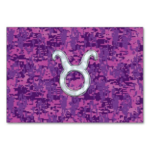 Pearl like Taurus Zodiac Sign on Rosa Digital Camo Bordsnummer
