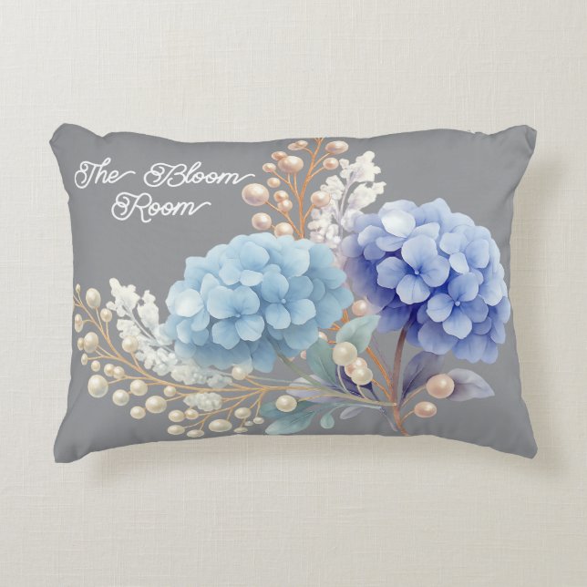 Pearl  Powder Blue Hydrangea Watercolor Prydnadskudde (Framsidan)