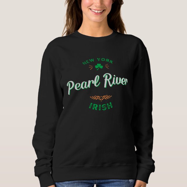PEARL RIVER NEW YORK Irish American T Shirt (Framsida)