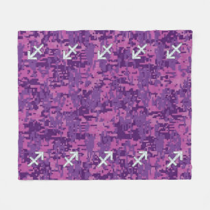Pearl Sagittarius Zodiac Sign Fuchsia Digital Camo Fleecefilt