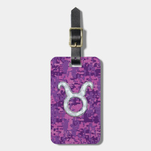 Pearl som Taurus Zodiac-symbol på Digital Camo Bagagebricka