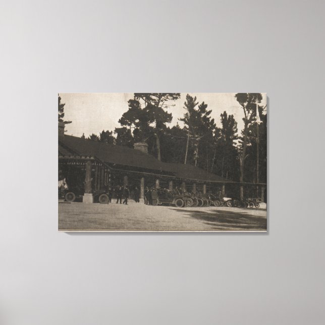 Pebble Beach, CA - Lodge in Firth by Sea Canvastryck (Framsida)