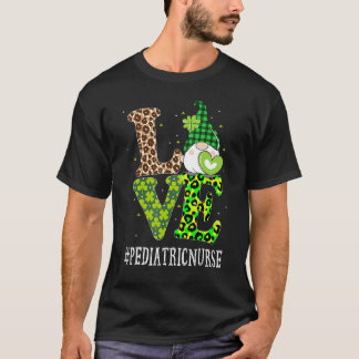 Pediatrisk sjuksköterska kärlek St Patricks Day Gn T Shirt