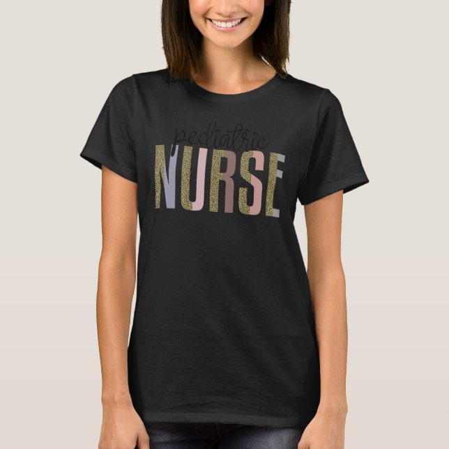 Pediatriska sjuksköterskor leopard Skriv ut Sjuksk T Shirt (Framsida)