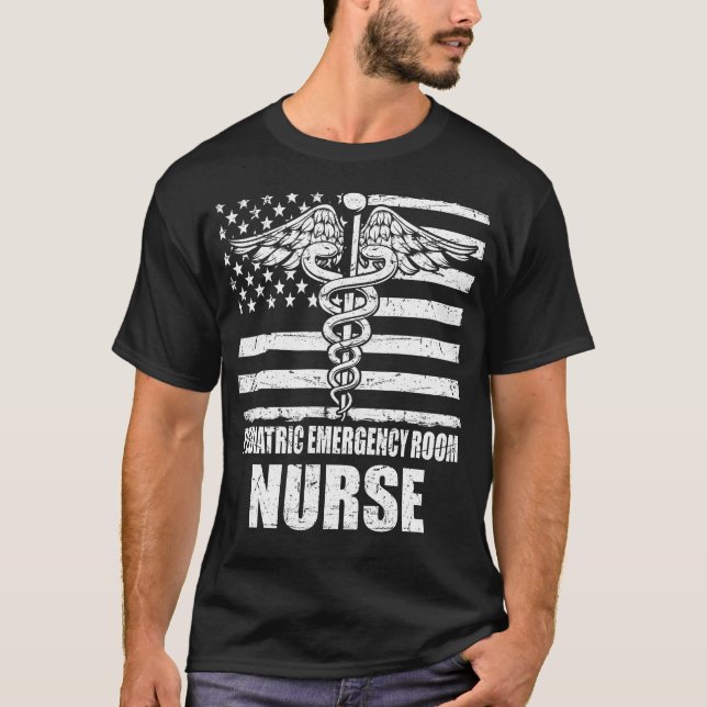 Pediatriskt Akut Room Nurse American Flagga T Shirt (Framsida)