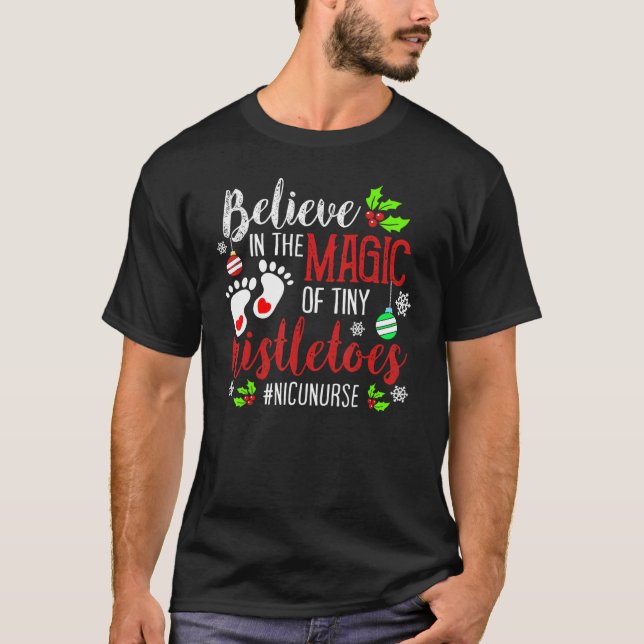 PEDS NICU Nurse Believin magi av mycket liten mist T Shirt (Framsida)