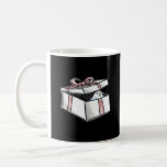 Peekabo Present Kaffemugg<br><div class="desc">En peekabo-design med ljusare charm. Underbar för säsong presenting.</div>