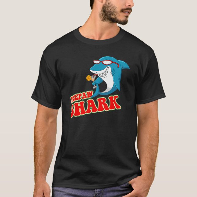 Peepaw Shark Wearing Coola Sunglasses Vin Älskare T Shirt (Framsida)