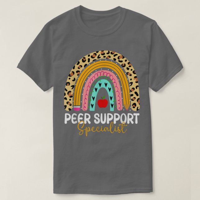 Peer Support Specialist Leopard Rainbow Healthcare T Shirt (Design framsida)