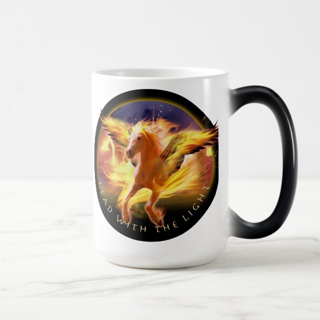 Pegasus Horse "LEAD WITH LIGHT" Magisk Mugg (Höger)