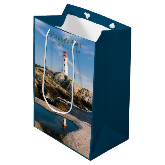Peggys Point Lighthouse Atlantic Kanada (Framsidan Vinklad)