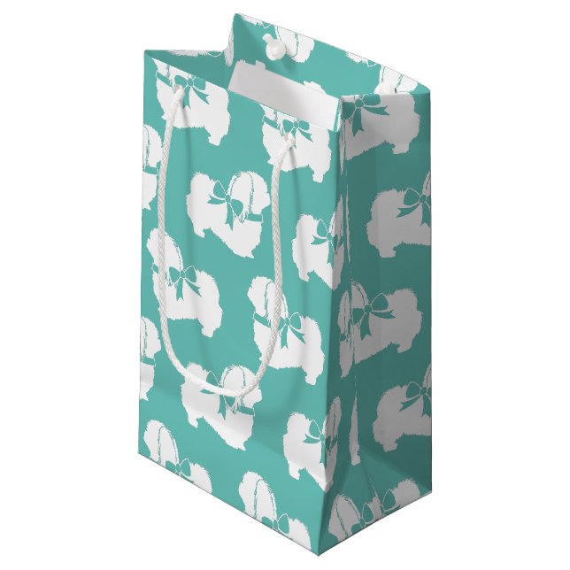 Pekingese Hund Puppy (Framsidan Vinklad)