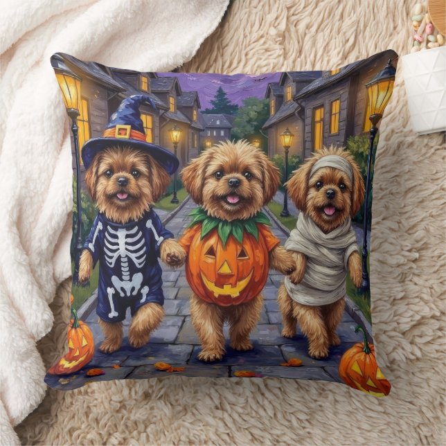 Pekingese Hundar Trick-or-Treating Halloween Costu Kudde (Filt)
