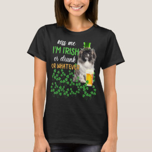 Pekingese Kiss Me jag är irländsk eller drunk elle T Shirt