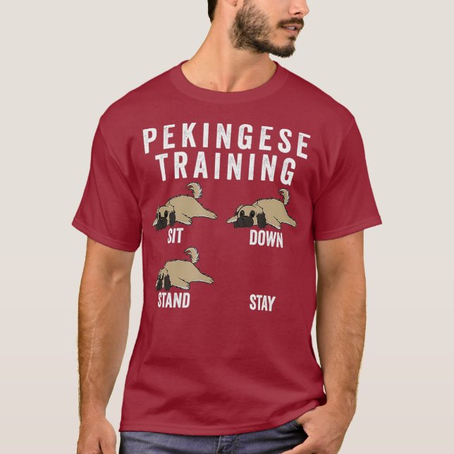 Pekingese Training Hund T Shirt (Framsida)