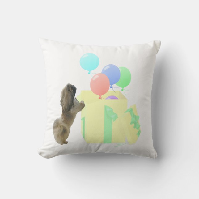 Pekingeser Födelsedagsballonger Kudde (Framsida)