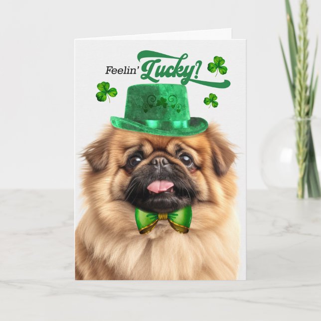 Pekingeser Hund Känner Lycka St Patrick's Day Helgkort (Framsida)