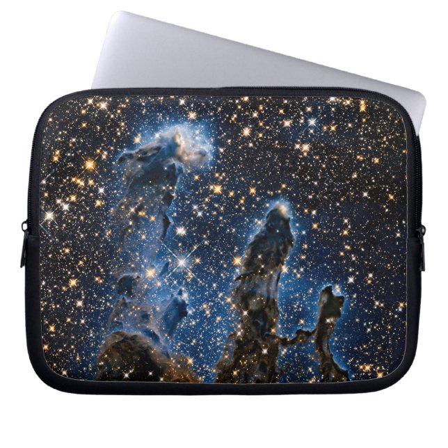 Pelarer till skapelsen Öagle Nebula nära infrarött Laptop Sleeve (Framsidan)