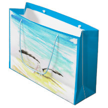 Pelikan som tänjer vingar