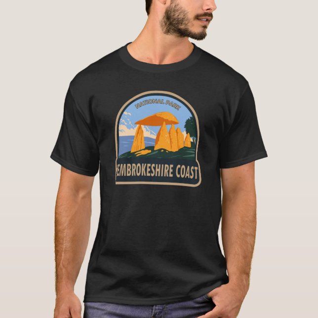 Pembrokeshire Kusten nationalpark Pentre Ifan T Shirt (Framsida)