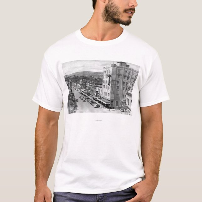Pendleton Oregon den huvudsakliga gatan beskådar T-shirt (Framsida)