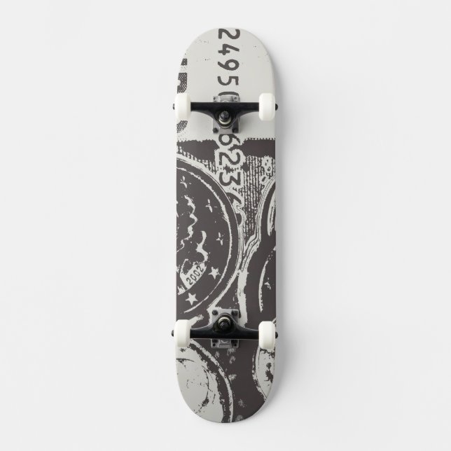 Pengar får världen att snurras runt skateboard bräda 20 cm (Framsida)
