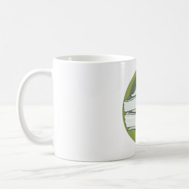 Pengar kontanter gröna sedlar kaffemugg (Vänster)