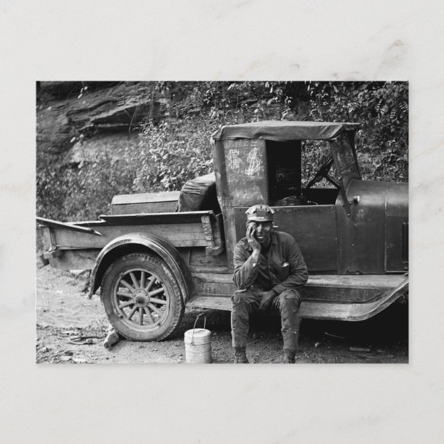 Pengarar behövs i kapslar: 1938 vykort (Framsida)