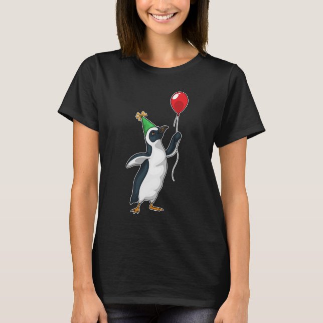 Penguin Birthday Balloon T Shirt (Framsida)
