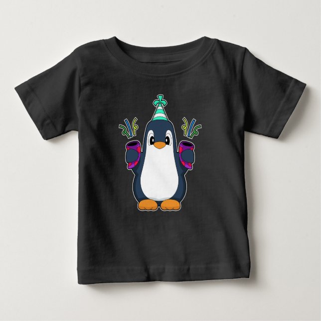 Penguin Birthday Confetti T Shirt (Framsida)