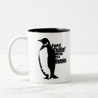 Penguin "Chillin" med mina huvar Två-Tonad Mugg