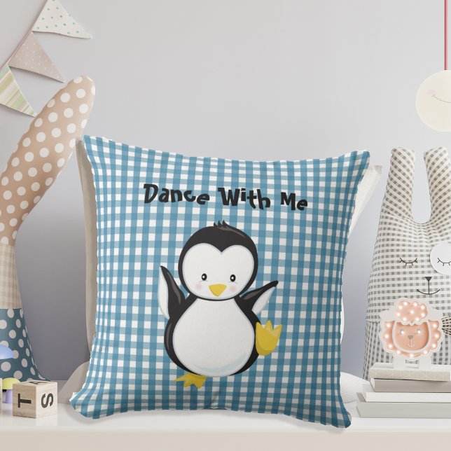 Penguin Dancing Blue Play Gingham Personlig Kudde (Skapare uppladdad)