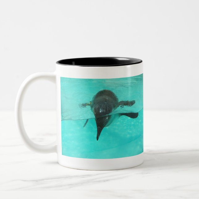 Penguin Diving Två-Tonad Mugg (Vänster)