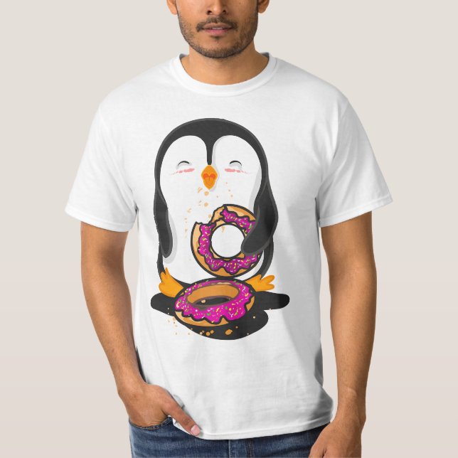 Penguin eating Donuts illustration  T Shirt (Framsida)