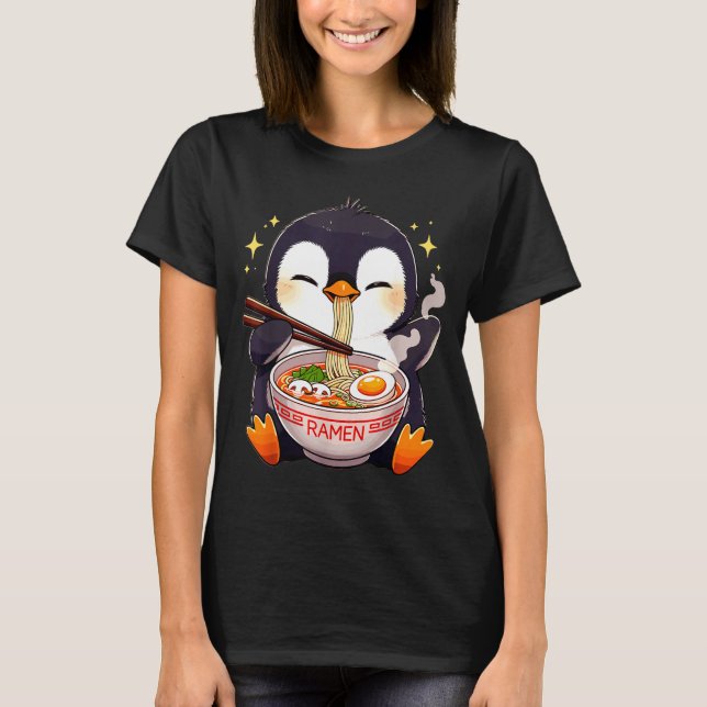 Penguin Eating Ramen  T Shirt (Framsida)