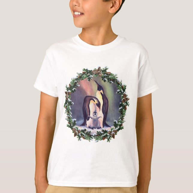 PENGUIN FAMILY & WREATH by SHARON SHARPE Tee (Framsida)