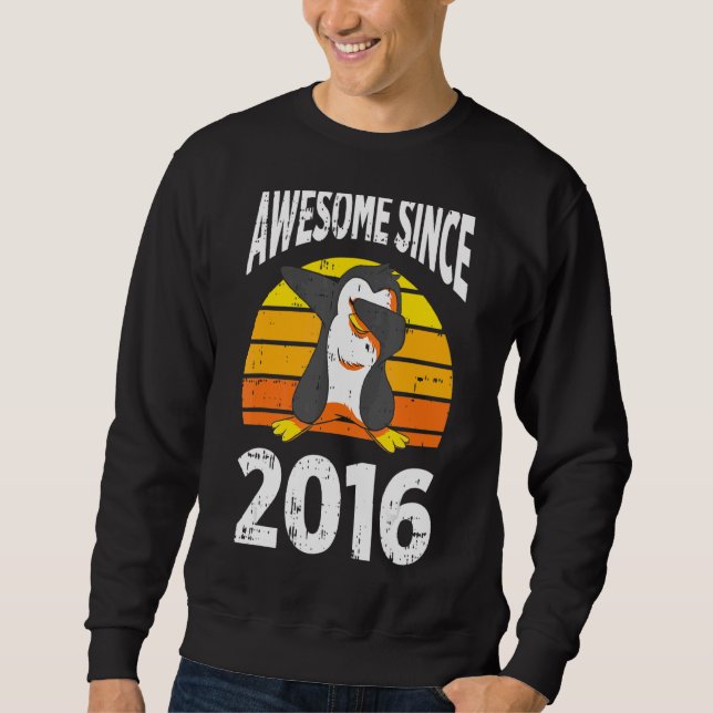 Penguin Fantastisk sedan 2016 6e födelsedag 6 år o Lång Ärmad Tröja (Framsida)
