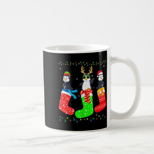 Penguin In Xmas Socks Funny Holiday Ugly Sweater C Kaffemugg (Höger)
