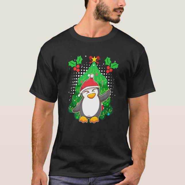 Penguin jul Penguin Fir Träd T Shirt (Framsida)