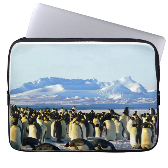 Penguin koloni på is laptop fodral (Framsidan)