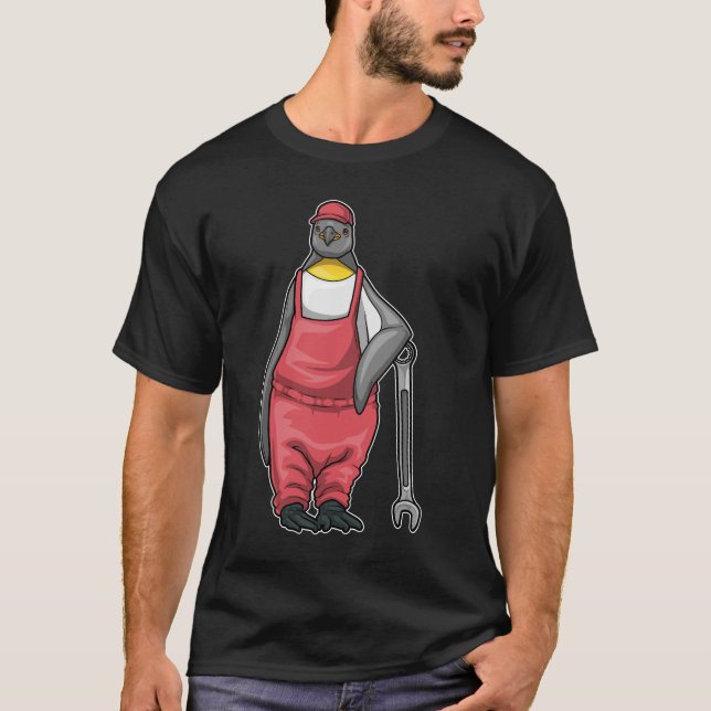Penguin Mechanic Wrench T Shirt (Framsida)