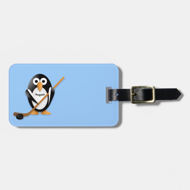 Penguin med hockeyklubba bagagebricka (Horisontell Framsida)
