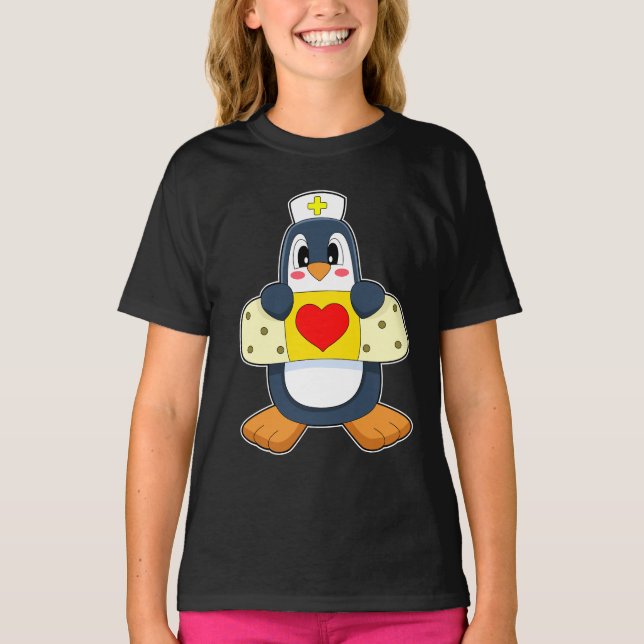 Penguin Nurse Plaster T Shirt (Framsida)