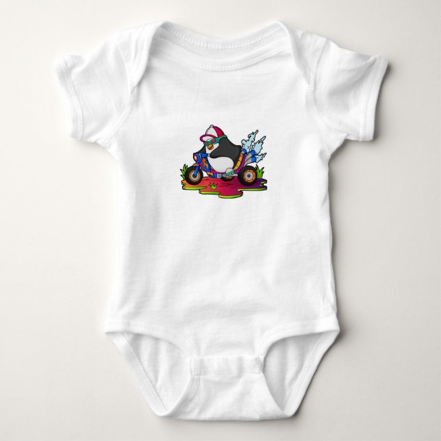 Penguin som Biker med motorcykel T Shirt (Framsida)
