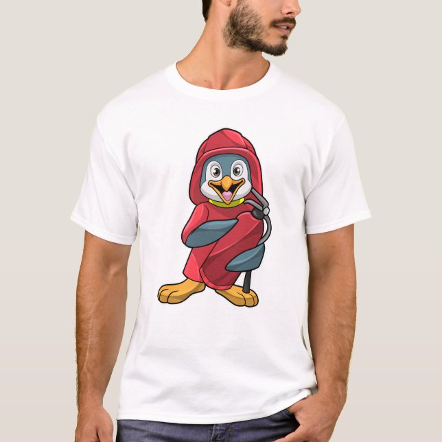 Penguin som brandsläckare med brandsläckare t shirt (Framsida)