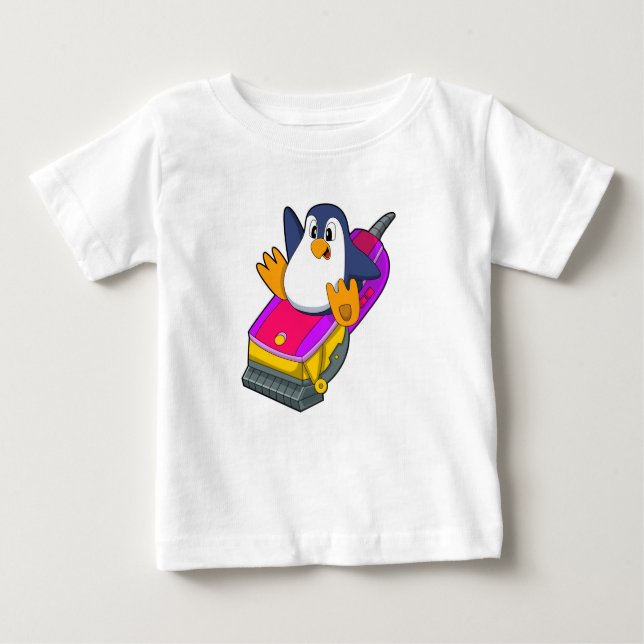 Penguin som Hairdresser med Razor T Shirt (Framsida)